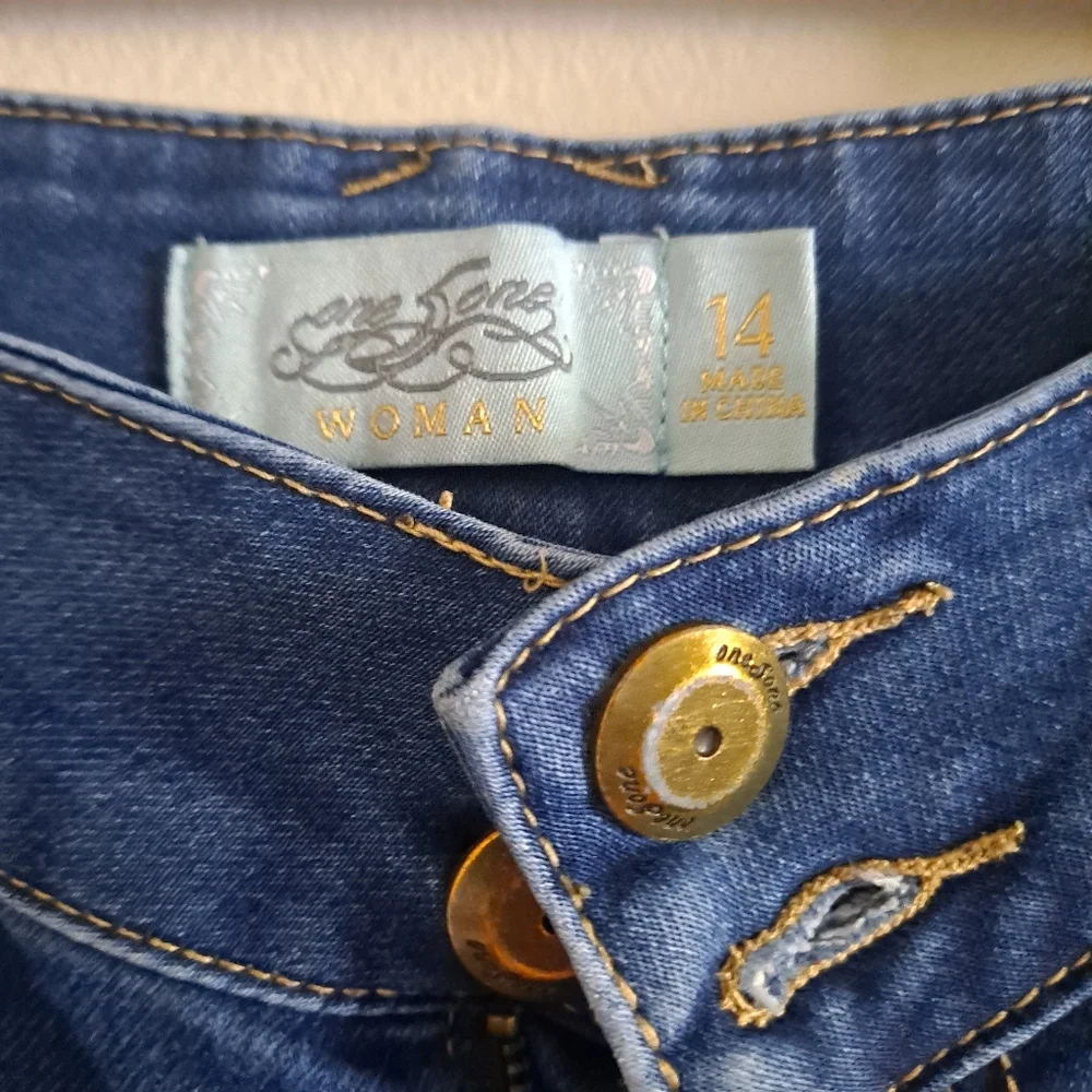One5one denim shorts / bermuda shorts - Picture 2 of 3